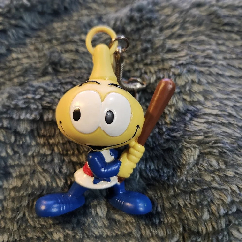 vintage 1983 Snorks Allstar baseball keychain Whistle